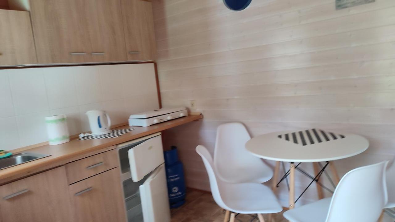 Pietrowe Domki Klif 6Os,Duze Tarasy Dzika Plaza Laka Bociek Duze Tarasy Szlaki Rowerowe Pieski 25Zldzien Debina  Luaran gambar